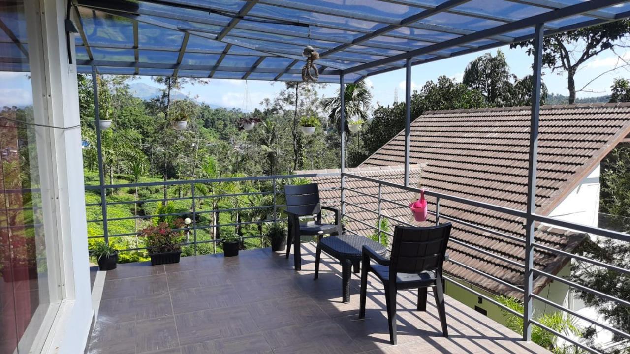 Letstay Vythiri Hill Palace Экстерьер фото