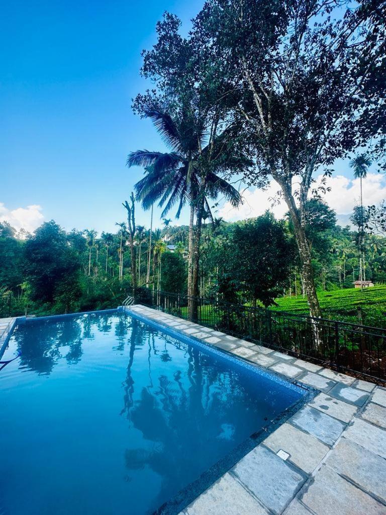 Letstay Vythiri Hill Palace Экстерьер фото